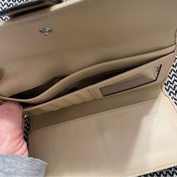 Coach Cream Pebbled Leather Soho Checkbook Wallet - Picture 6 of 10